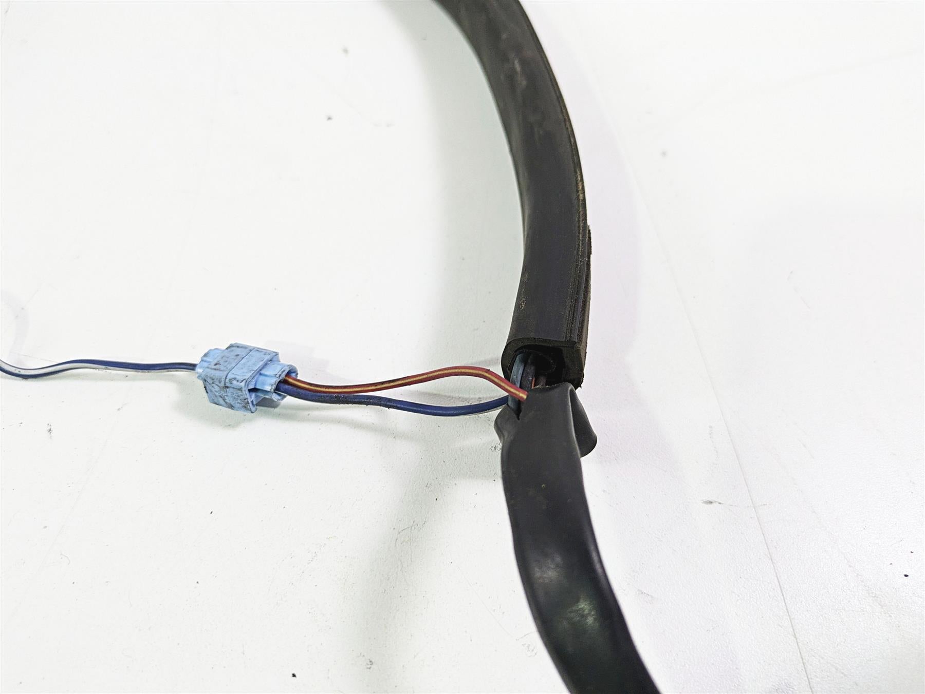 2002 Harley Dyna FXDL Low Rider Taillight Tail Light & Wiring - Read 68140-04 {{ shop.shopifyCountryName }} - Mototech271