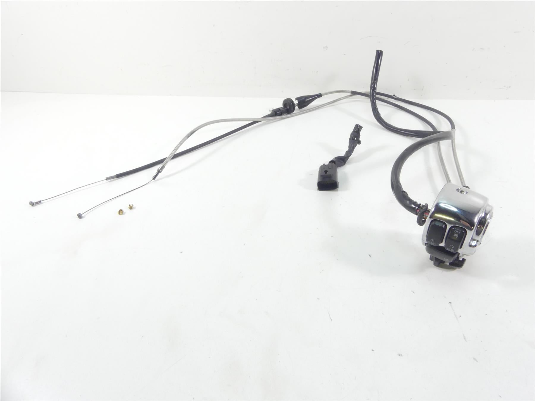 2007 Harley FLHTCU SE CVO Electra Glide Right Cruise Control Switch 71684-06 {{ shop.shopifyCountryName }} - Mototech271