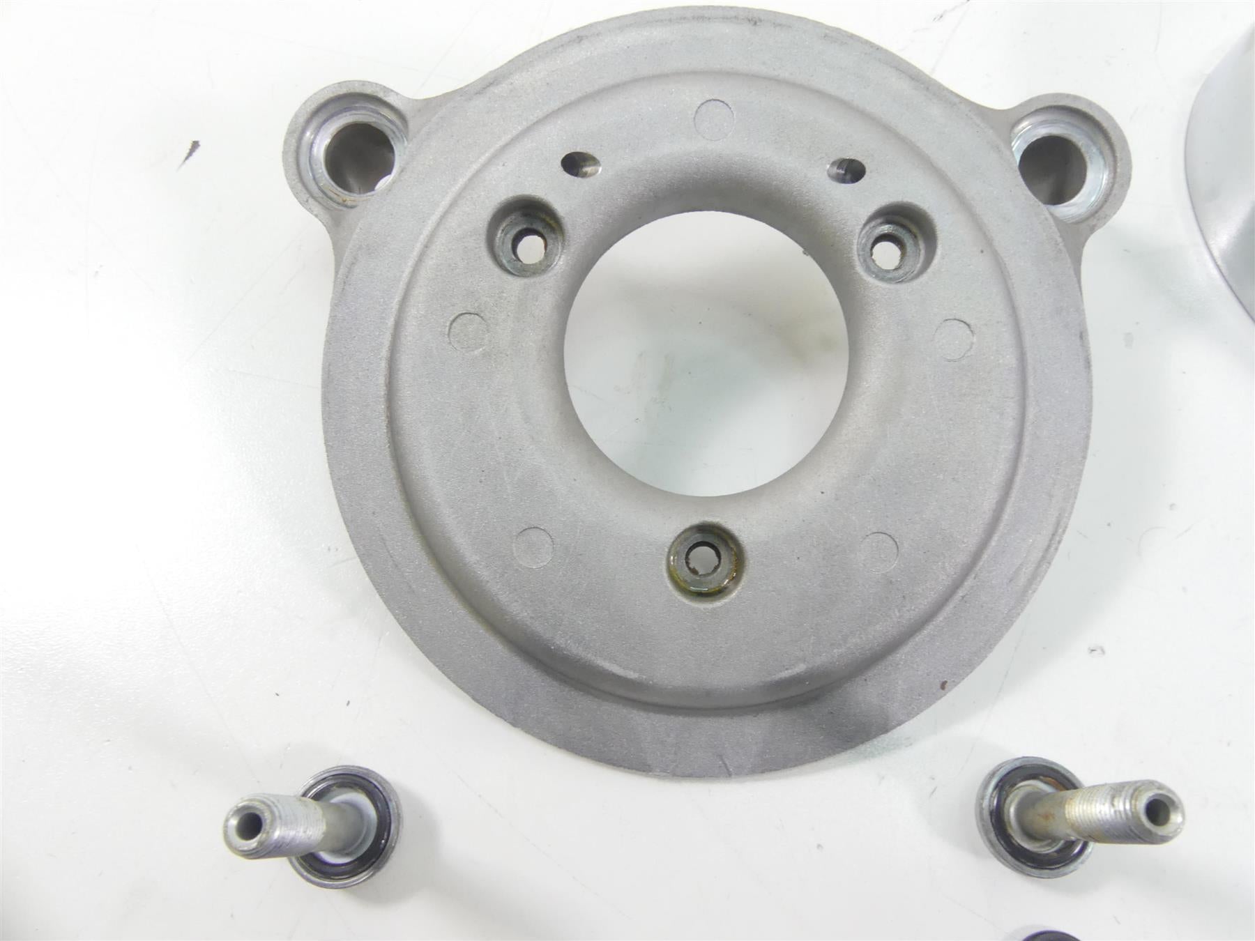2009 Harley FLHTCU SE4 CVO E-Glide Screamin Eagle Air Filter Cleaner 29852-09 {{ shop.shopifyCountryName }} - Mototech271