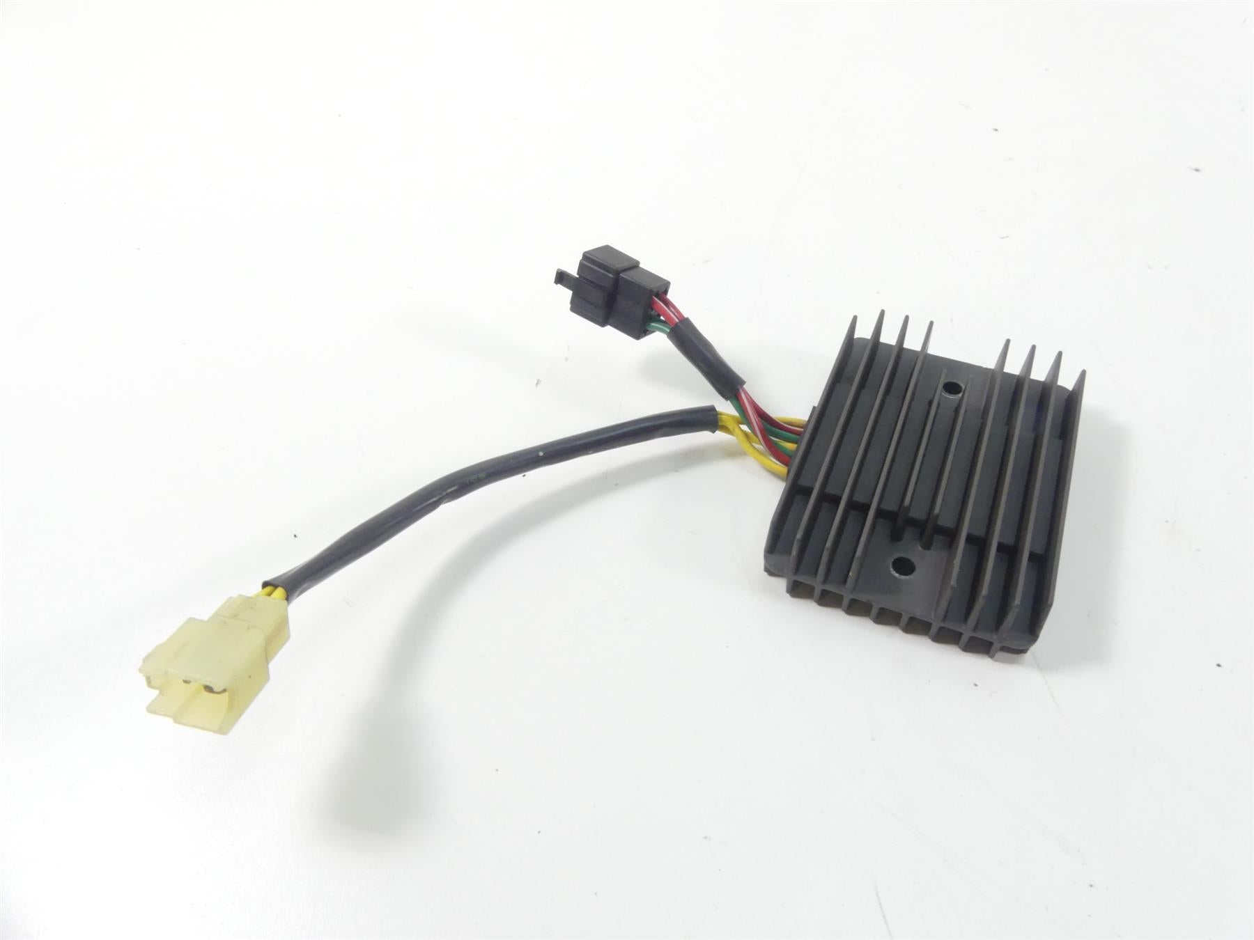 2008 Ducati 1098 S Rectifier Voltage Regulator 54040191A SH579EA {{ shop.shopifyCountryName }} - Mototech271