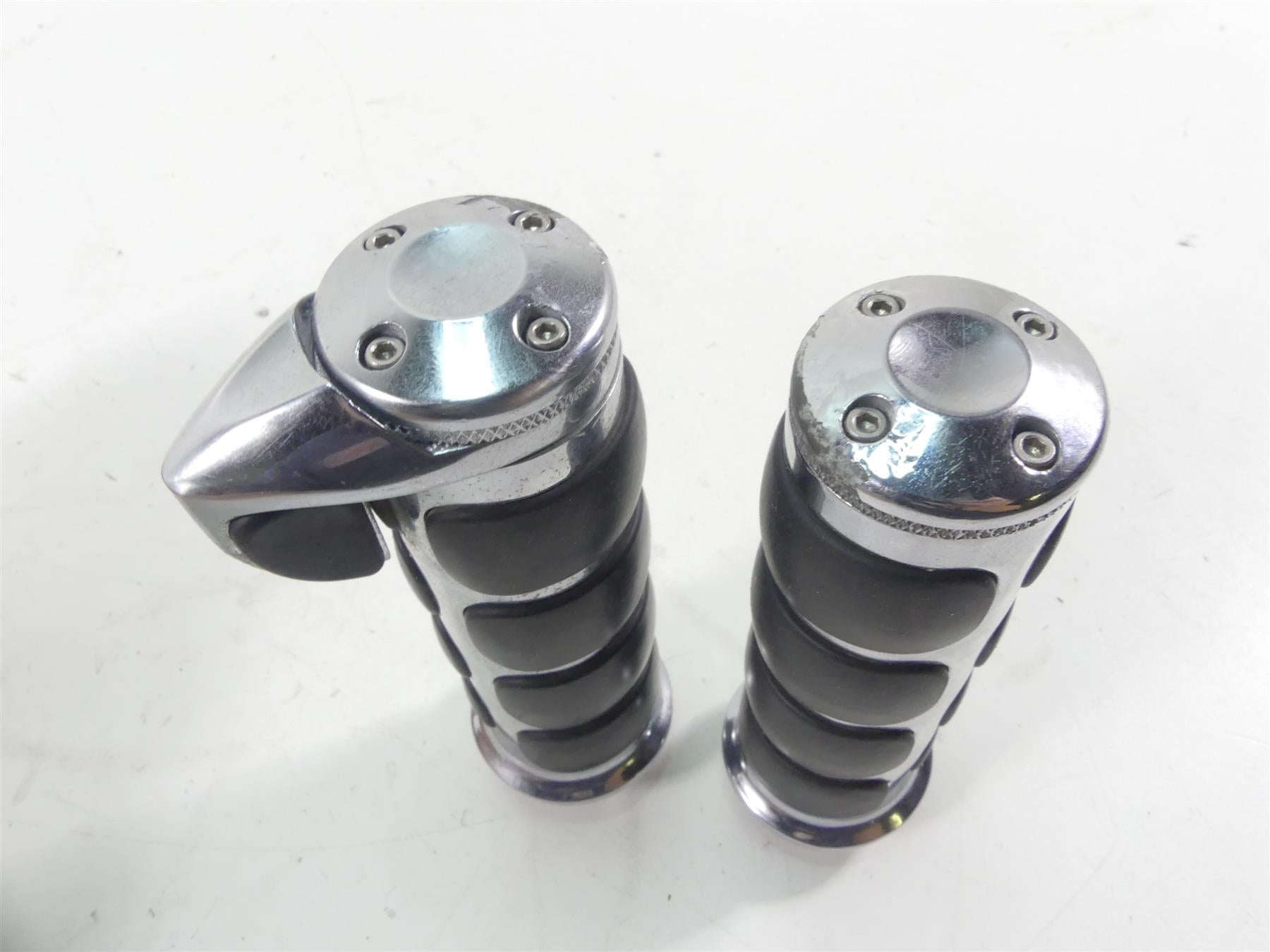 2012 Harley Touring FLHX Street Glide Fly Ride By Wire Chrome Hand Grip Set {{ shop.shopifyCountryName }} - Mototech271
