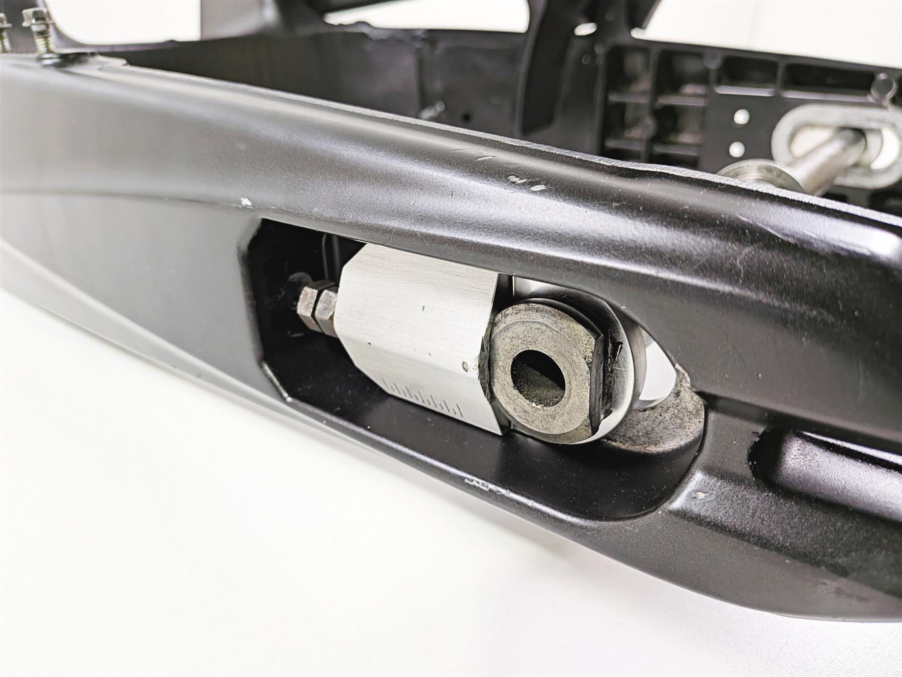 2012 Yamaha XV1900 Raider S Rear Swingarm Swing Arm & Axle 5C7-22110-01-00 {{ shop.shopifyCountryName }} - Mototech271