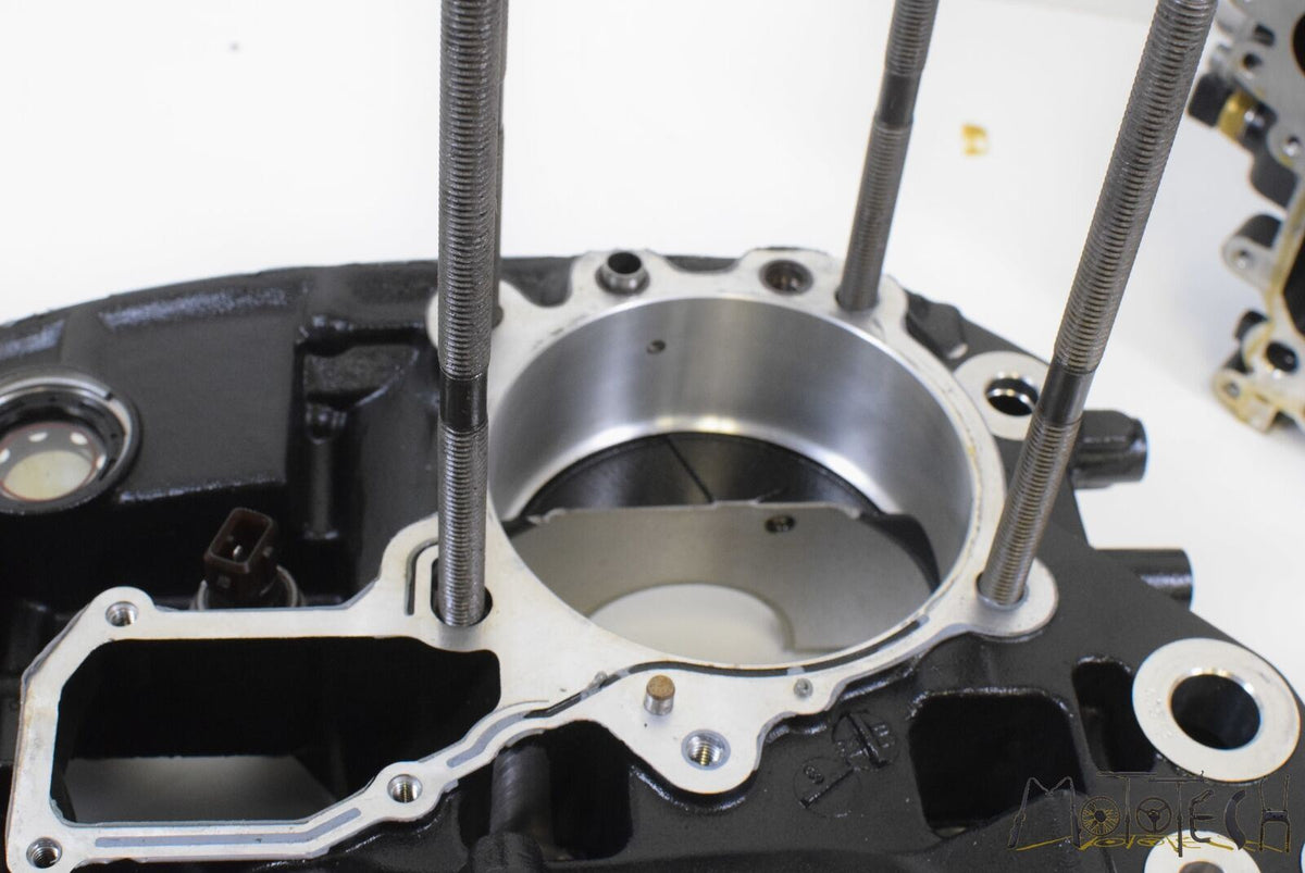 2015 BMW R nineT nine T K21 OEM Crank Case Crankcase Engine Motor 11117710369 {{ shop.shopifyCountryName }} - Mototech271