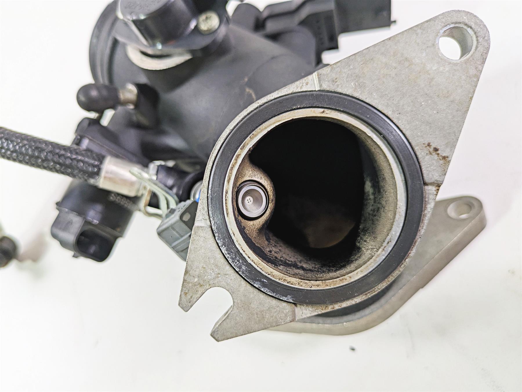 パーレー 2009 Harley XR1200 Sportster Throttle Body & Cover 27695-08