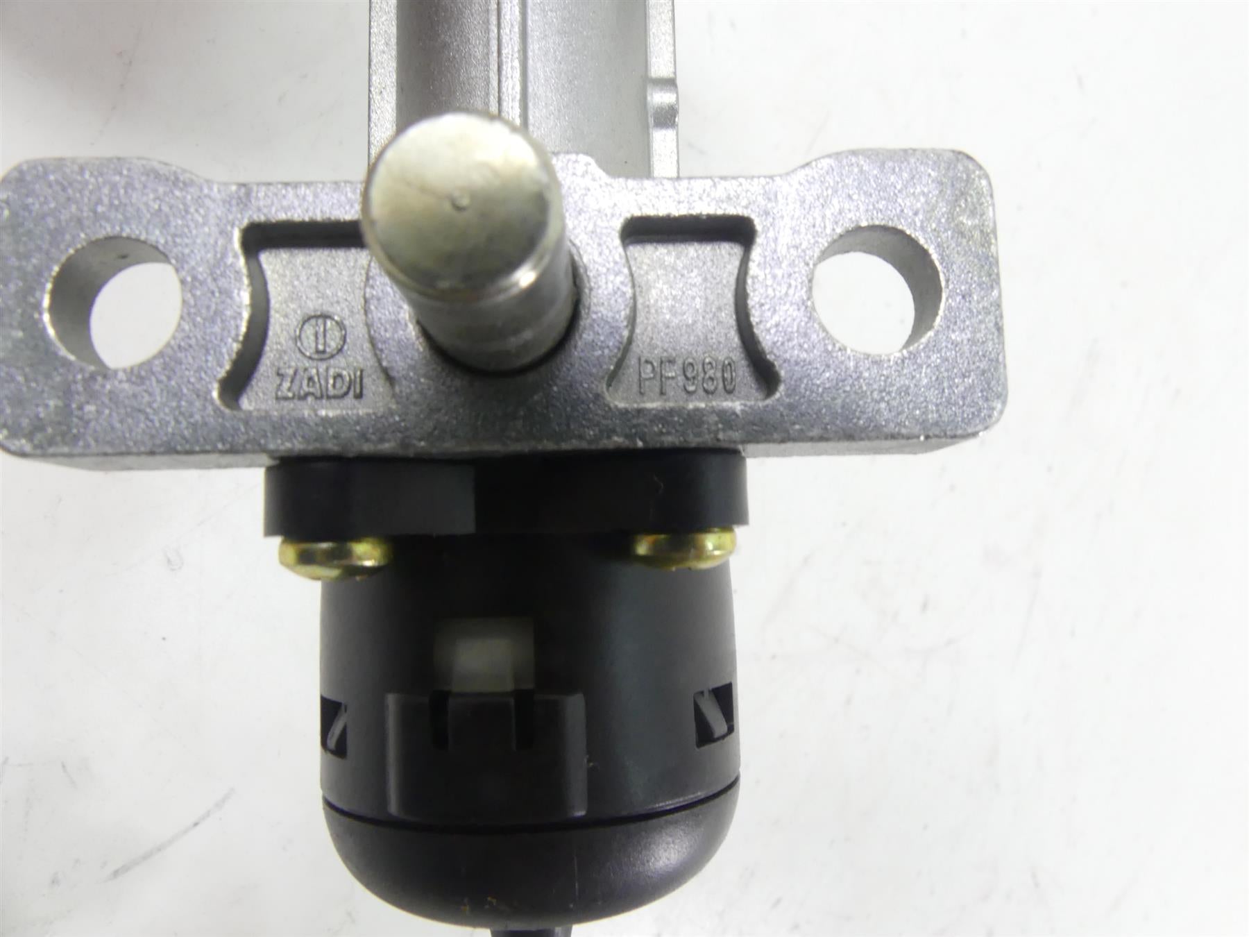 2015 Eric Buell Racing 1190SX Ignition Switch Key Lock Gas Cap Set C0290.1B9 {{ shop.shopifyCountryName }} - Mototech271