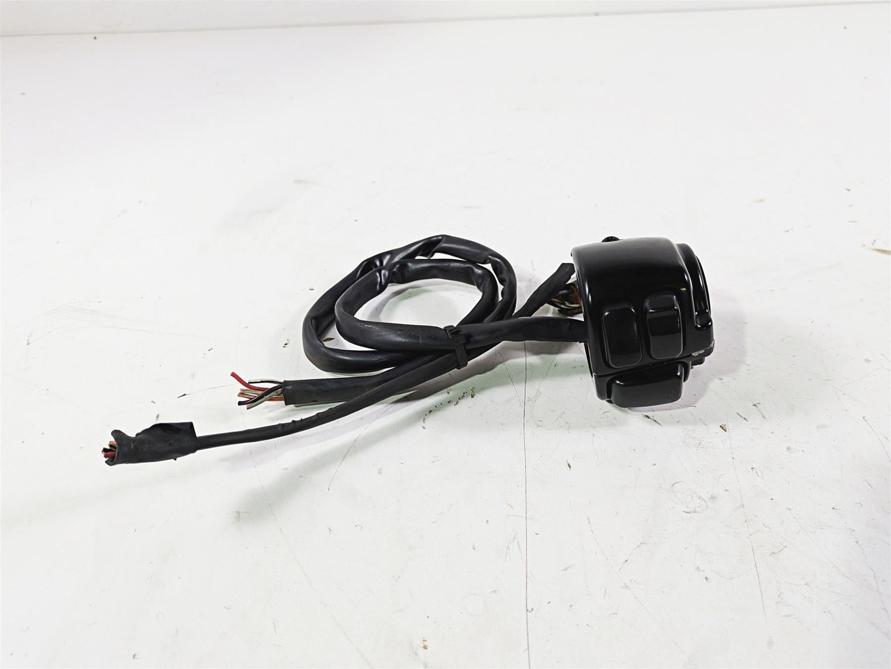 2003 Harley Softail FXSTDI Deuce 100th Right Hand Control Switch -Read 71684-06A | Mototech271