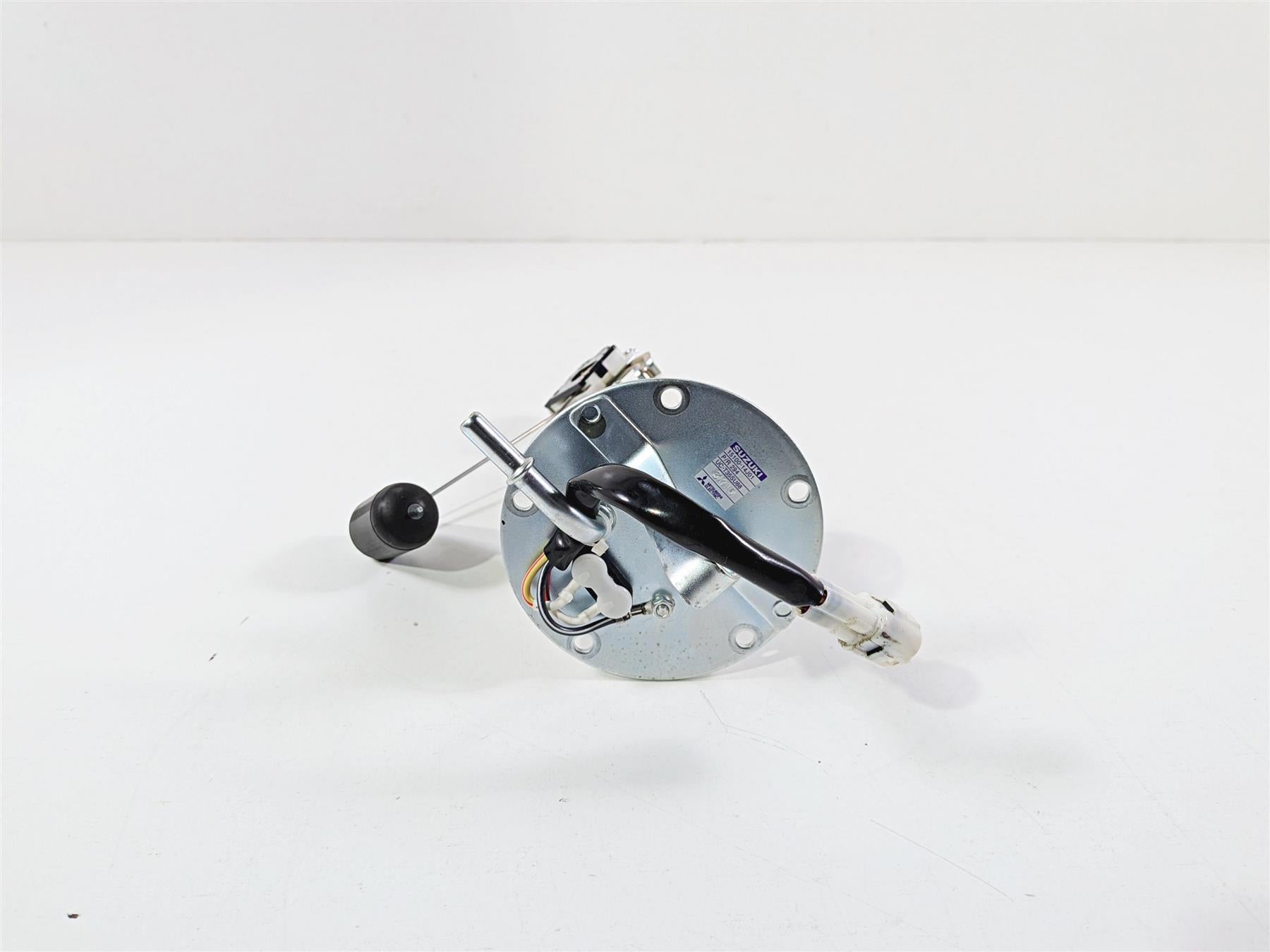 2024 Suzuki GSXR 600 Fuel Gas Petrol Pump & Sending Unit -Tested 15100-14J01 {{ shop.shopifyCountryName }} - Mototech271