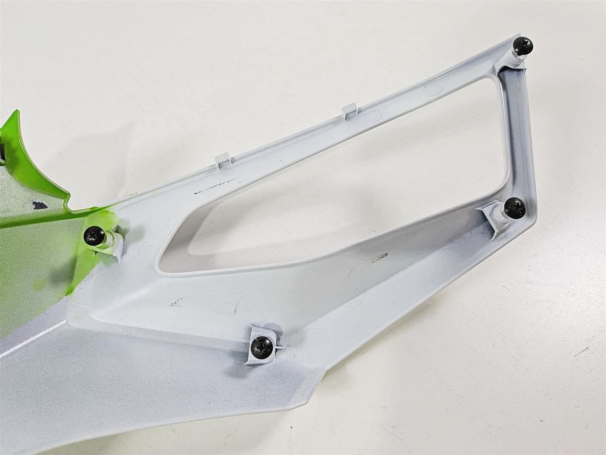 2024 Kawasaki EX500 Ninja 40th An. Left Mid Side Cover Fairing Cowl 55028-0884 {{ shop.shopifyCountryName }} - Mototech271