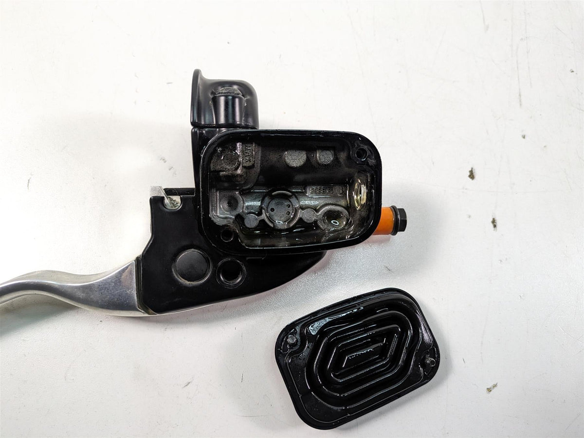2014 Harley Touring FLHTK Electra Glide Front Brake Master Cylinder 44551-08F {{ shop.shopifyCountryName }} - Mototech271