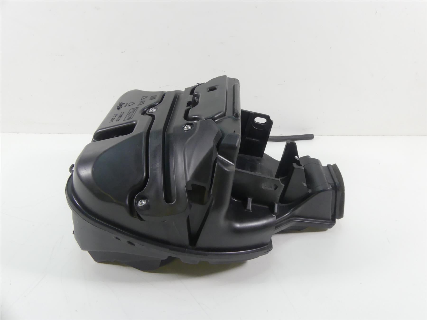 2015 Triumph 1050 Speed Triple R Air Box Cleaner Breather Filter T2206600 {{ shop.shopifyCountryName }} - Mototech271
