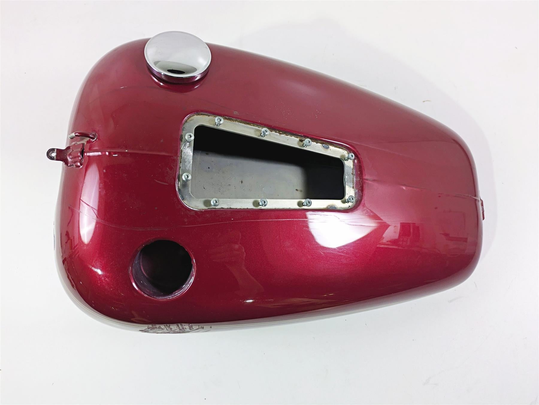 2004 Harley Softail FXSTDI Deuce Fuel Gas Petrol Tank - READ 62082-00D {{ shop.shopifyCountryName }} - Mototech271