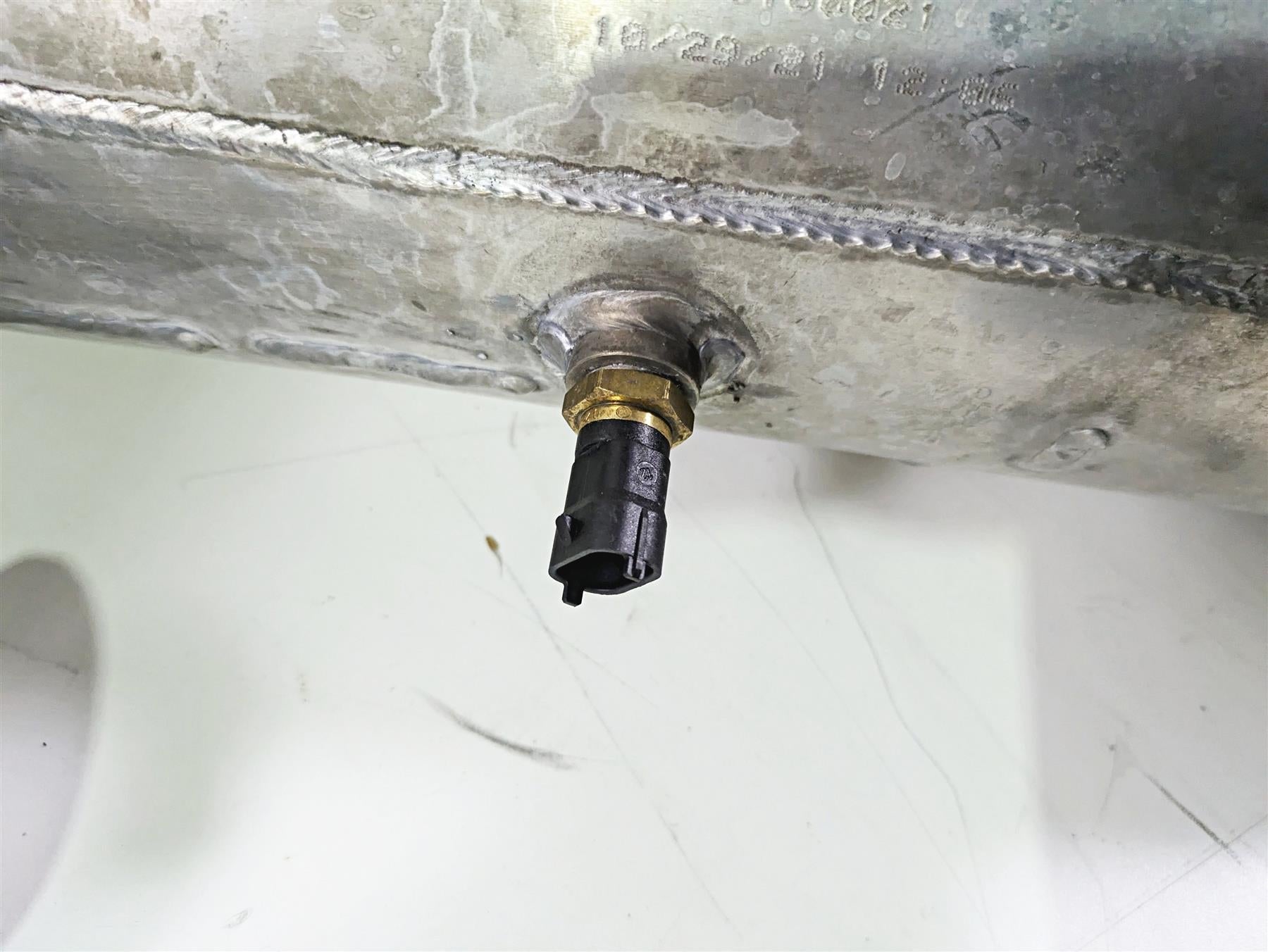 2022 SeaDoo Spark 900 Trixx Exhaust Muffler & Resonator 274001618 274001488 {{ shop.shopifyCountryName }} - Mototech271
