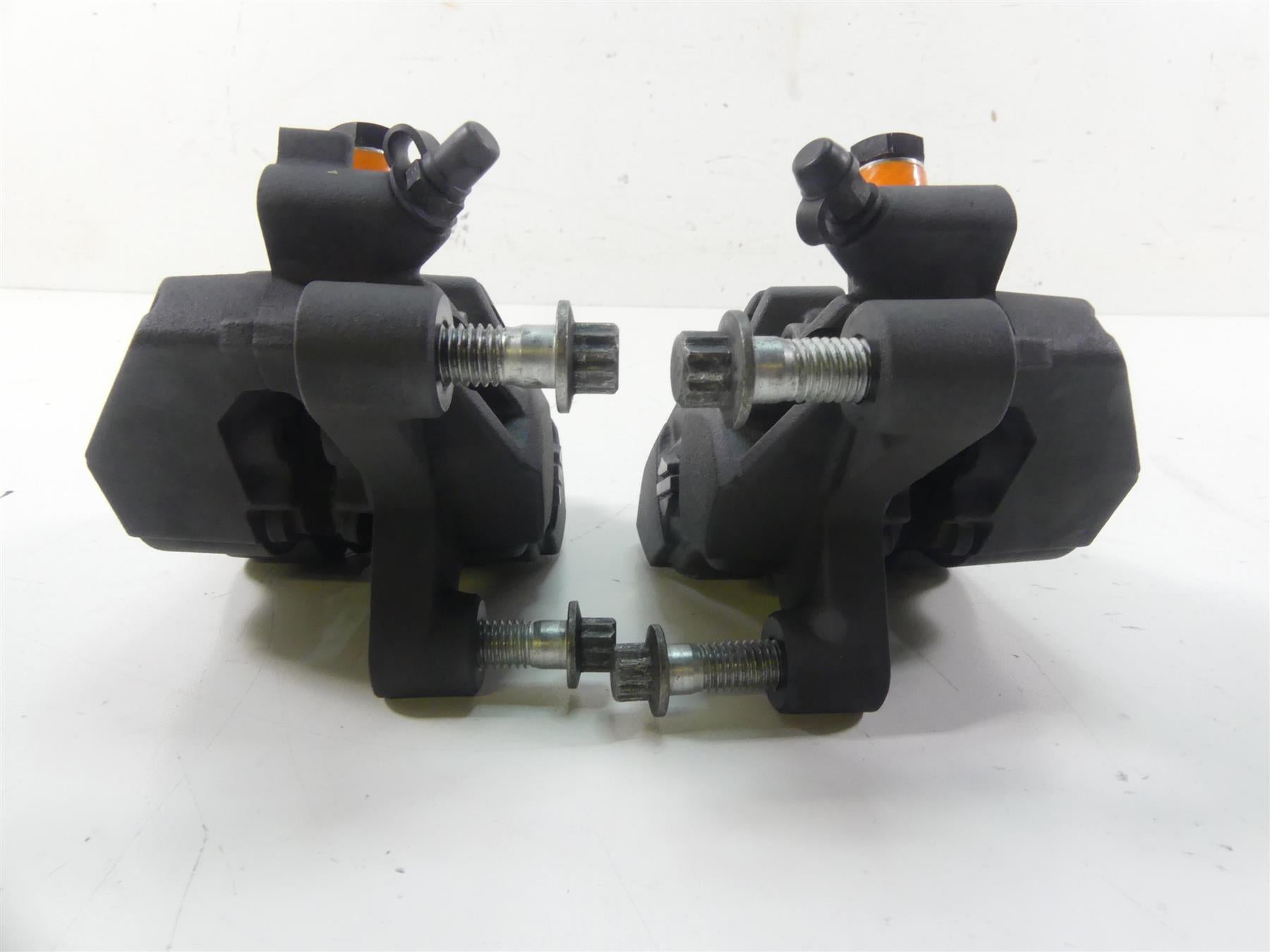2009 Harley XR1200 Sportster Nissin Front Brake Caliper Set 42943-08 42944-08 {{ shop.shopifyCountryName }} - Mototech271