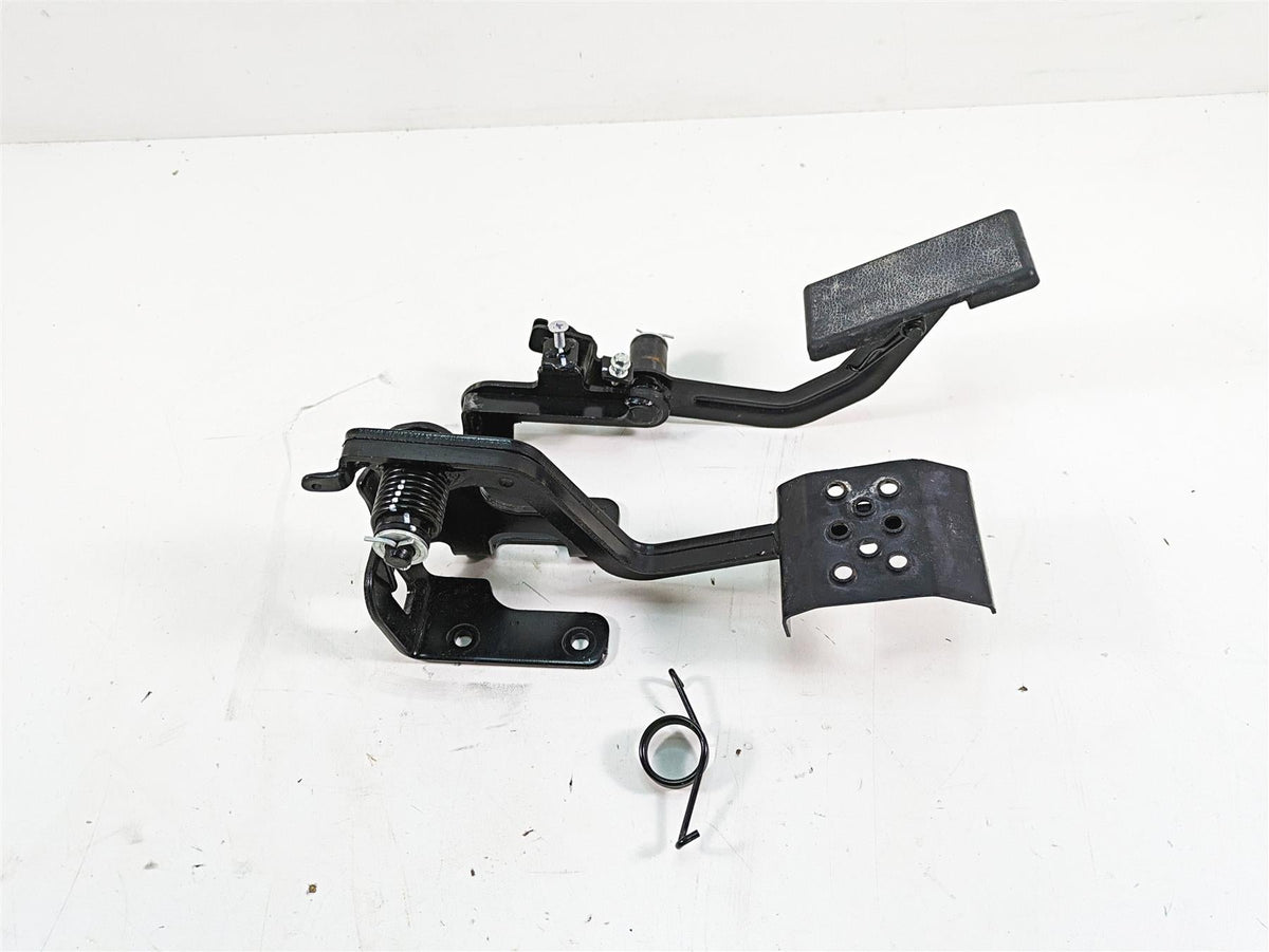 2021 CFMoto Zforce 500 Trail Foot Brake Pedal Lever Set 9060-081300 {{ shop.shopifyCountryName }} - Mototech271