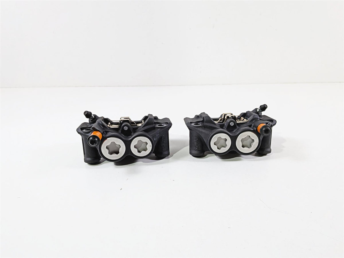 2025 Yamaha YZF R7 Front Brake Caliper & Pad Set 1RC-2580T-00-00 1RC-2580U-00-00 {{ shop.shopifyCountryName }} - Mototech271