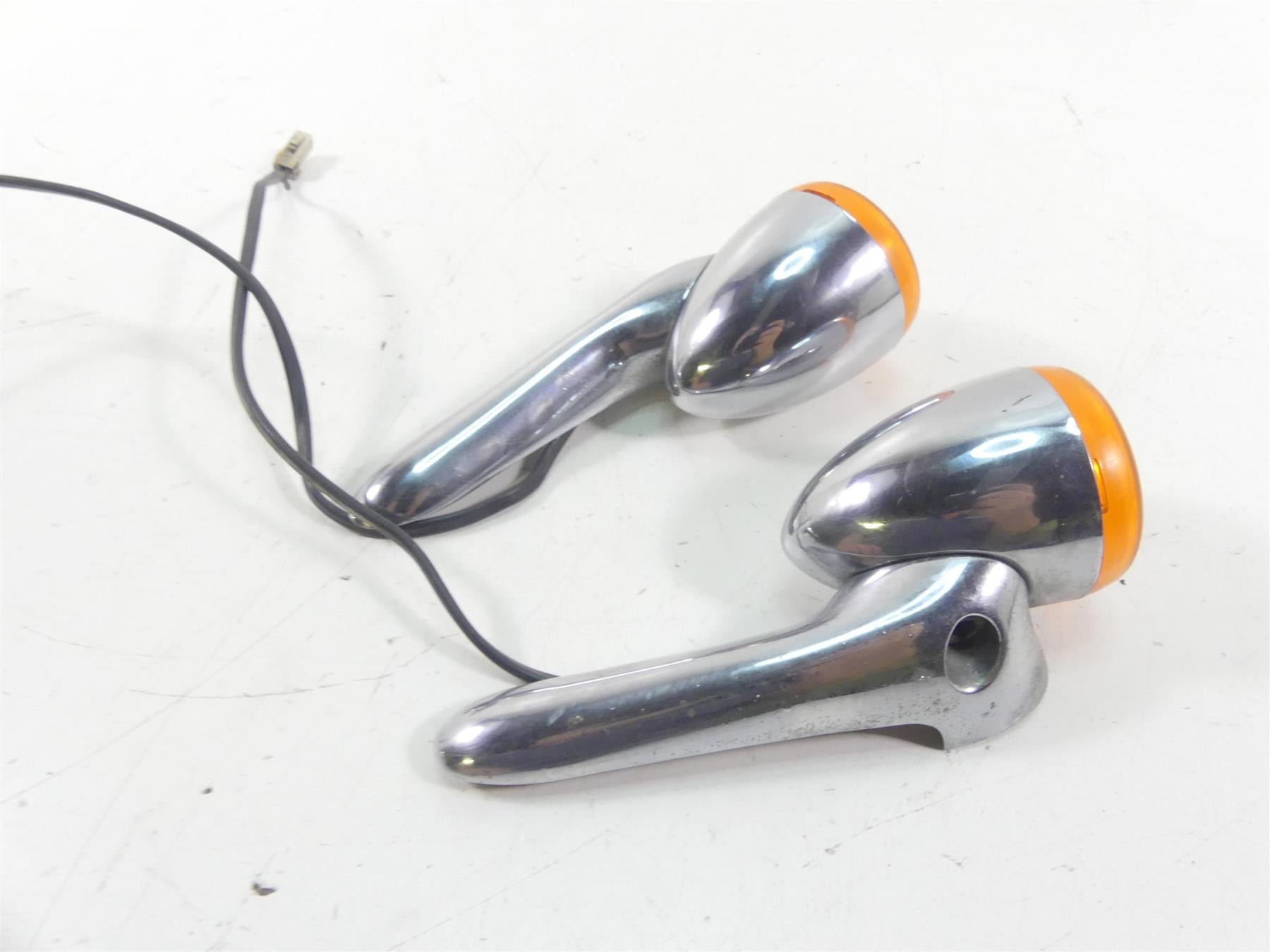 2002 Harley Softail FXSTDI Deuce Rear Blinker Turn Signal Set 68977-00 {{ shop.shopifyCountryName }} - Mototech271