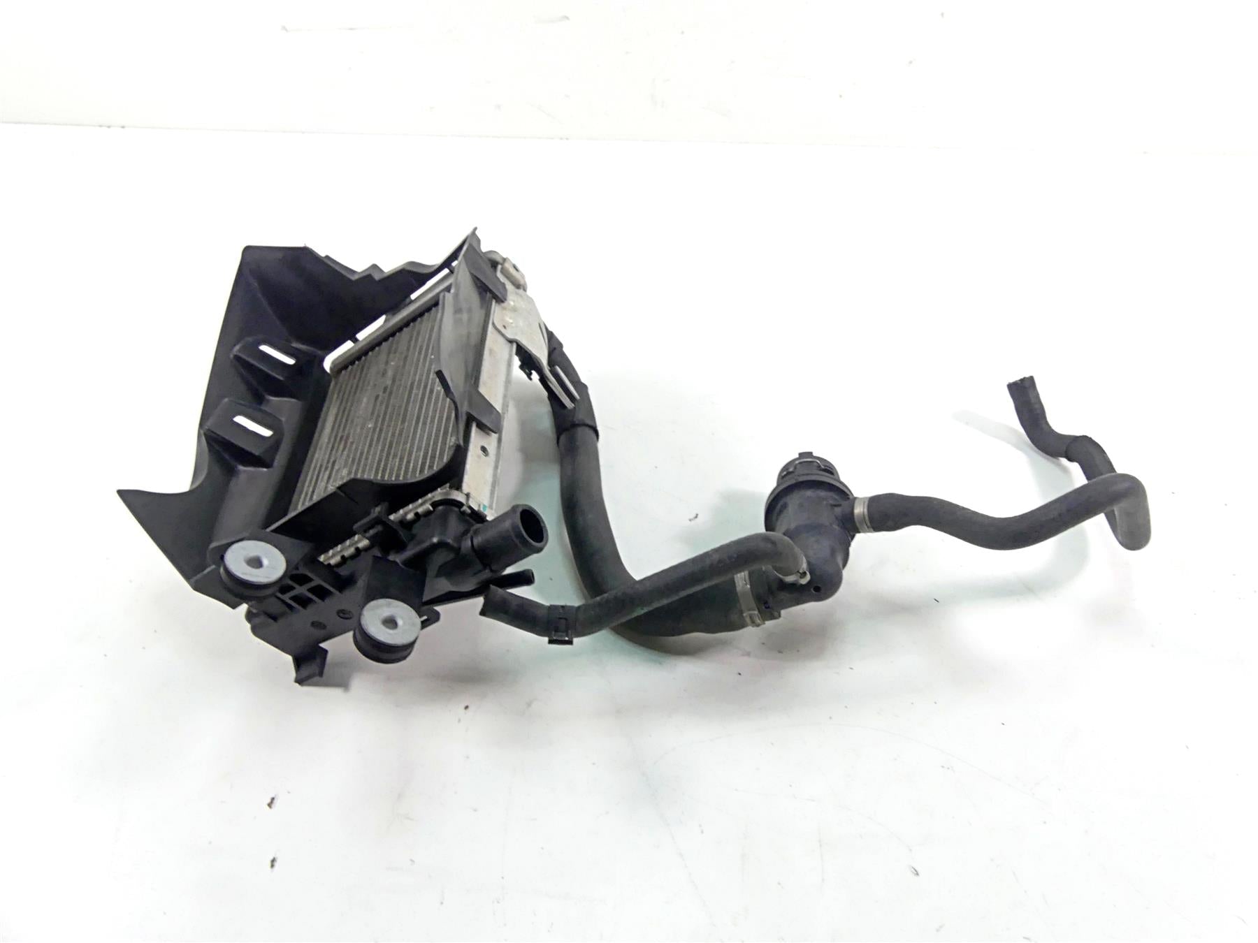 2014 BMW R1200GS K50 Left Radiator + Thermostat Fan Cover Set 17118523116 {{ shop.shopifyCountryName }} - Mototech271