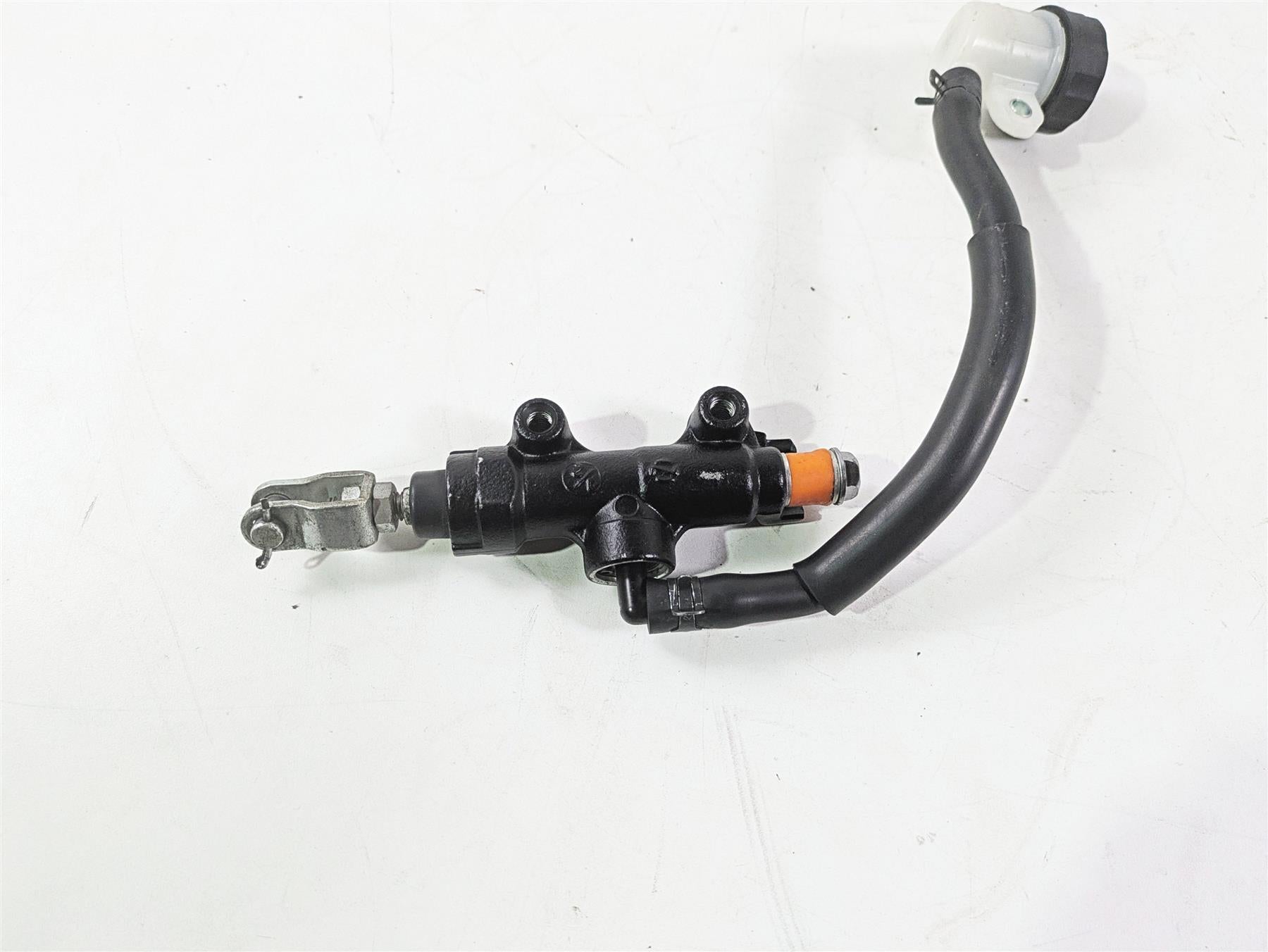 ま 2020 Kawasaki ZX6R ZX636 Ninja Rear Brake Master Cylinder 1/2