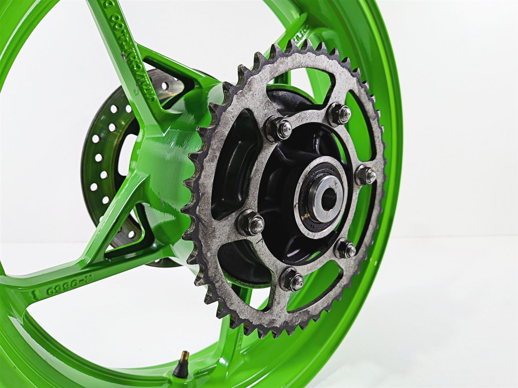 2024 Kawasaki EX500 Ninja 40th An. Strght Green Rear Wheel Rim 17x4 41073-0753 {{ shop.shopifyCountryName }} - Mototech271
