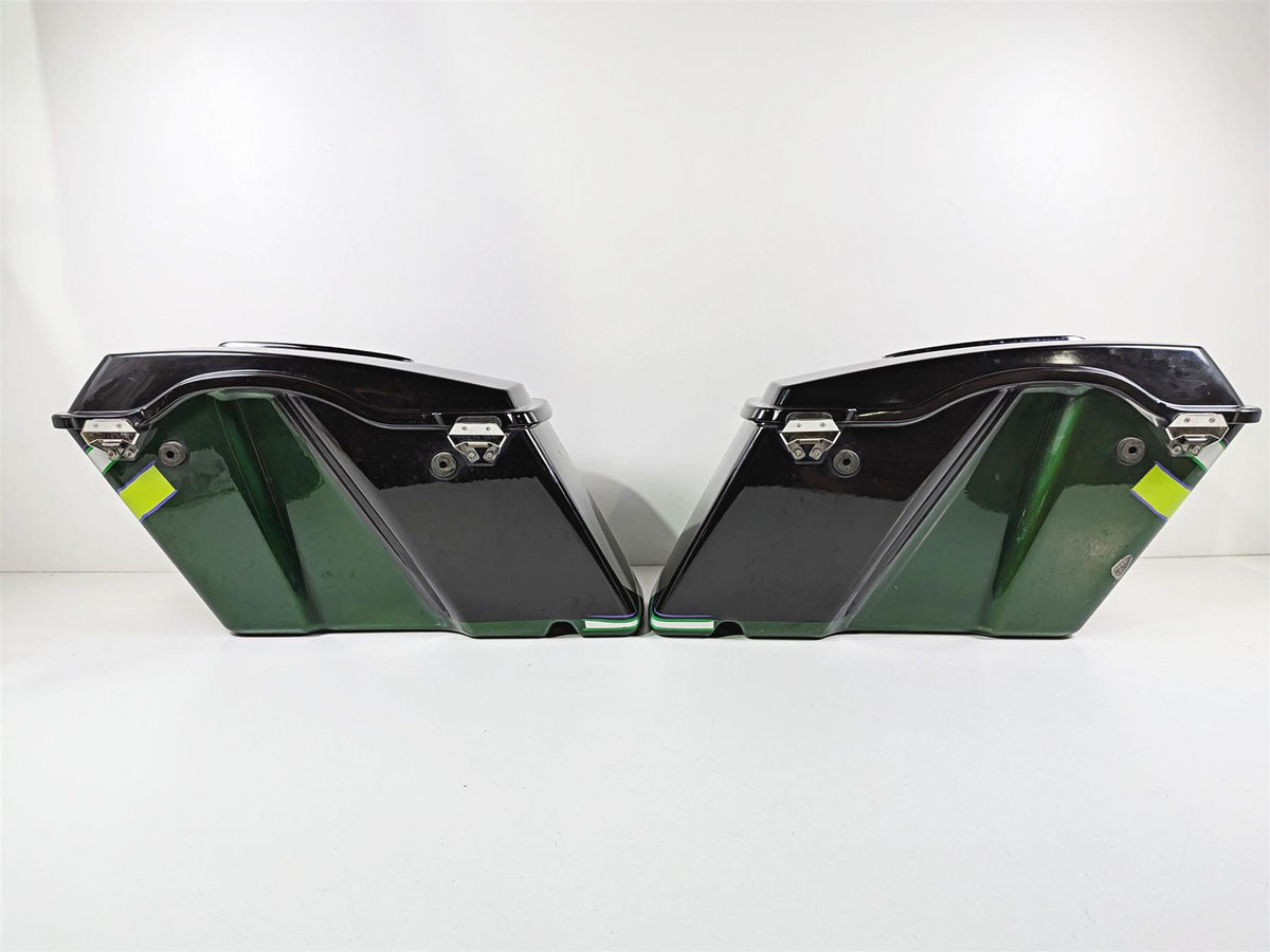 2006 Harley Touring FLHTCU SE CVO Electra Glide Saddlebag Set Majestic 90654-06-Mototech271