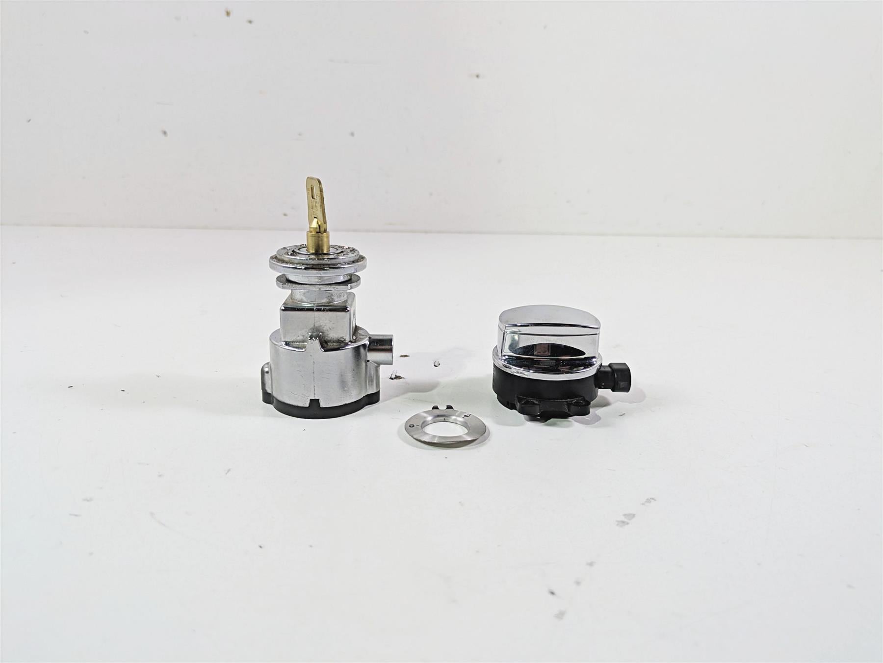 2016 Harley FXDF Dyna Fat Bob Ignition Switch Steering Lock Key Set 71430-12 {{ shop.shopifyCountryName }} - Mototech271