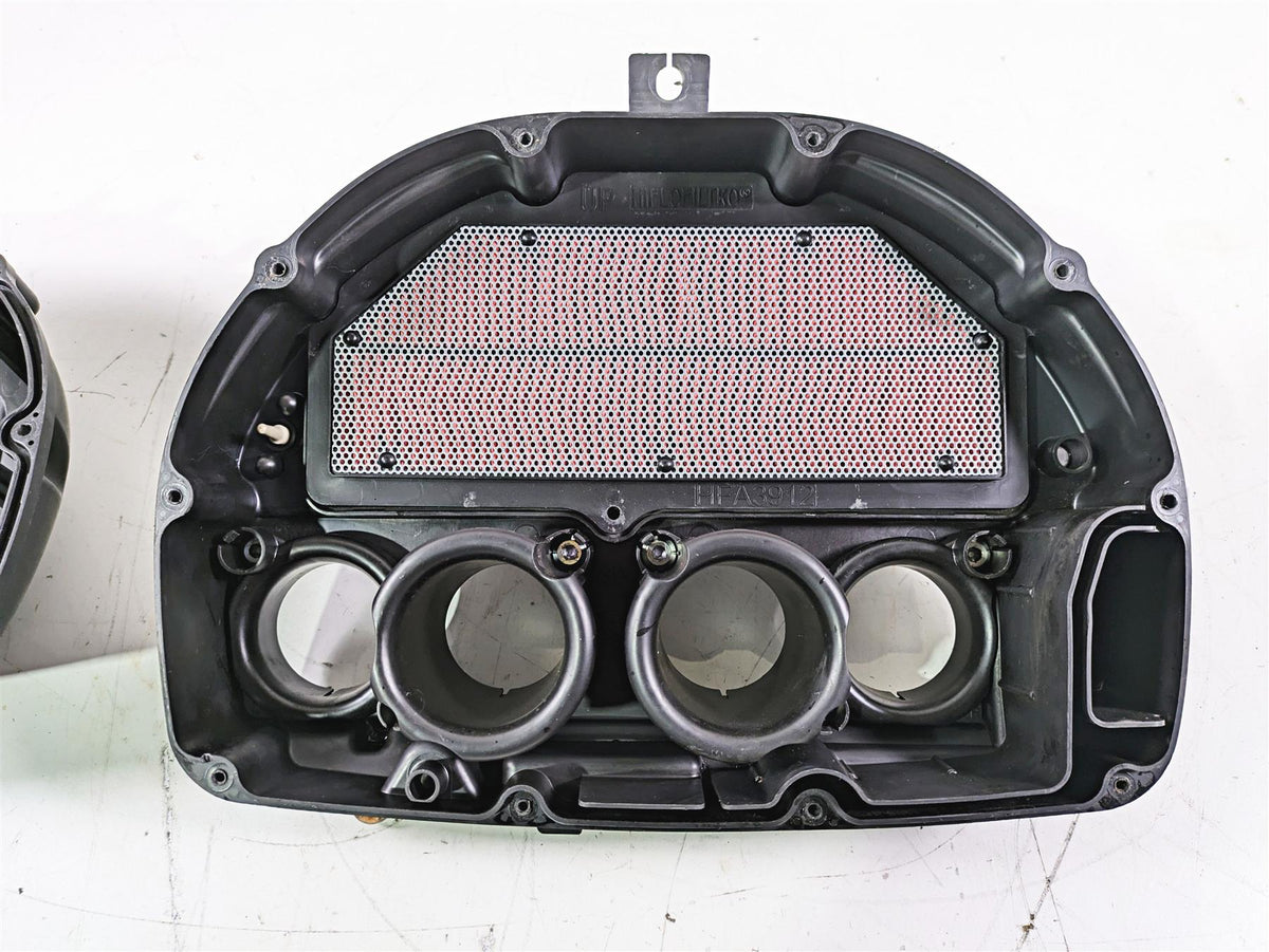 2016 Suzuki GSXR1000 Air Box Cleaner Breather Filter 13720-47H01 13720-47H02 {{ shop.shopifyCountryName }} - Mototech271