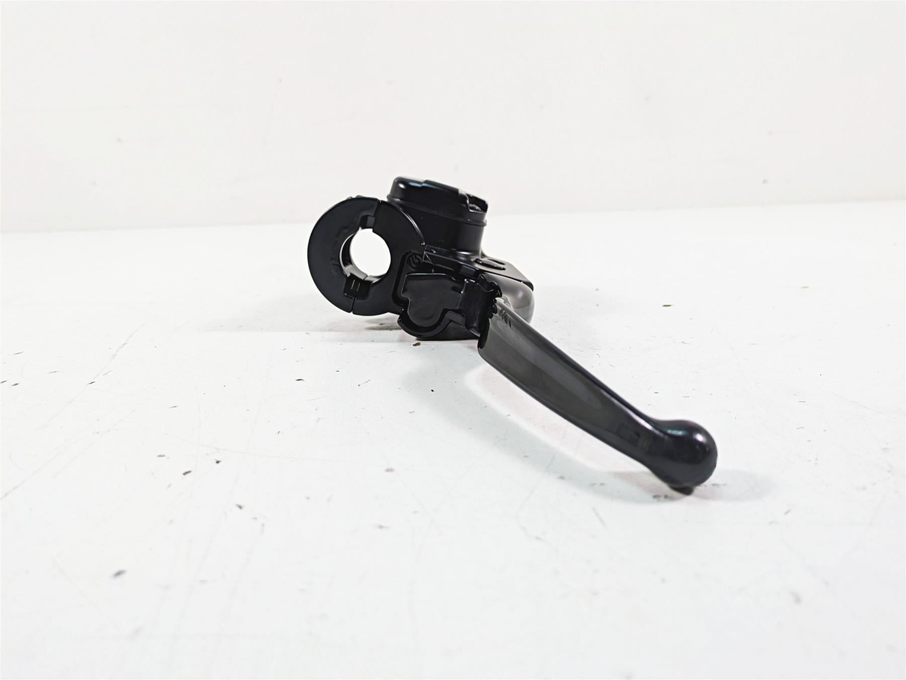 2013 Harley Touring FLHX Street Glide Front Brake Master Cylinder 42855-06D {{ shop.shopifyCountryName }} - Mototech271