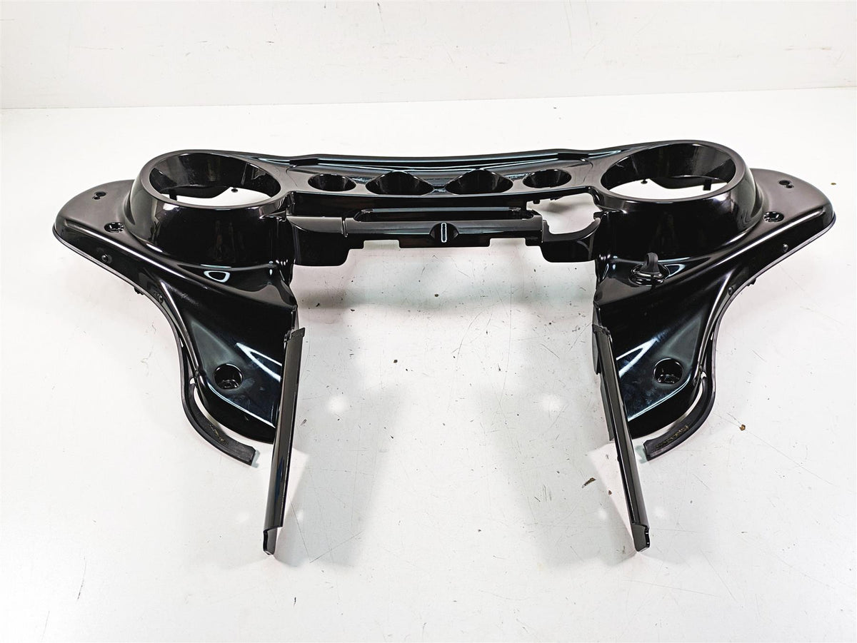 2015 Harley Touring FLHXS Street Glide Inner Front Fairing Cover 57000065DH {{ shop.shopifyCountryName }} - Mototech271