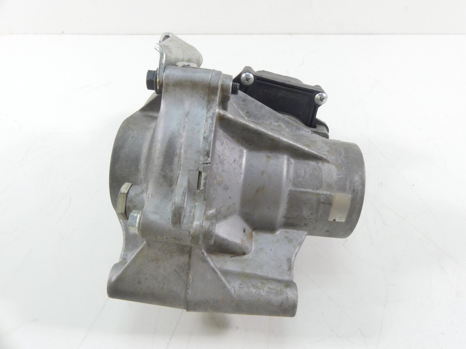 2018 Yamaha YXZ1000 R EPS Front Differential Gear Box Case 605Mi 2HC-46160-11-00 {{ shop.shopifyCountryName }} - Mototech271