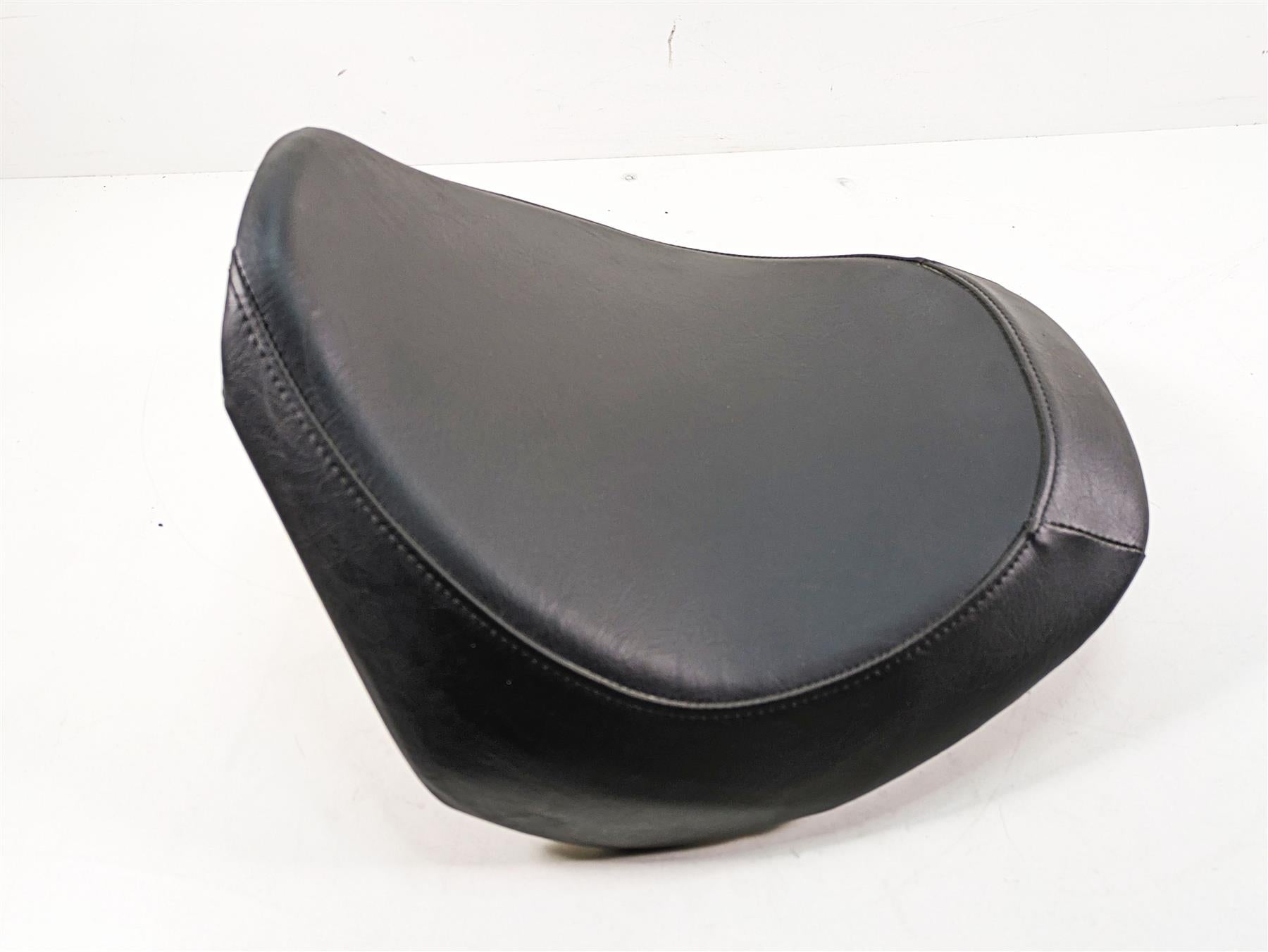 2016 Suzuki M109R VZR1800 Front Rider Driver Seat Saddle 45100-48G01-48H {{ shop.shopifyCountryName }} - Mototech271