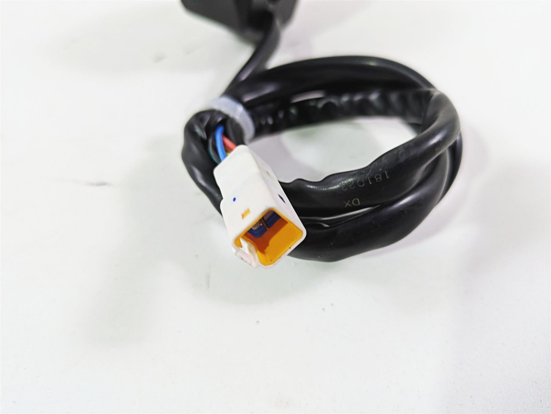 2019 Ducati Supersport 939 S Right Hand Start Stop Control Switch 65010243C {{ shop.shopifyCountryName }} - Mototech271