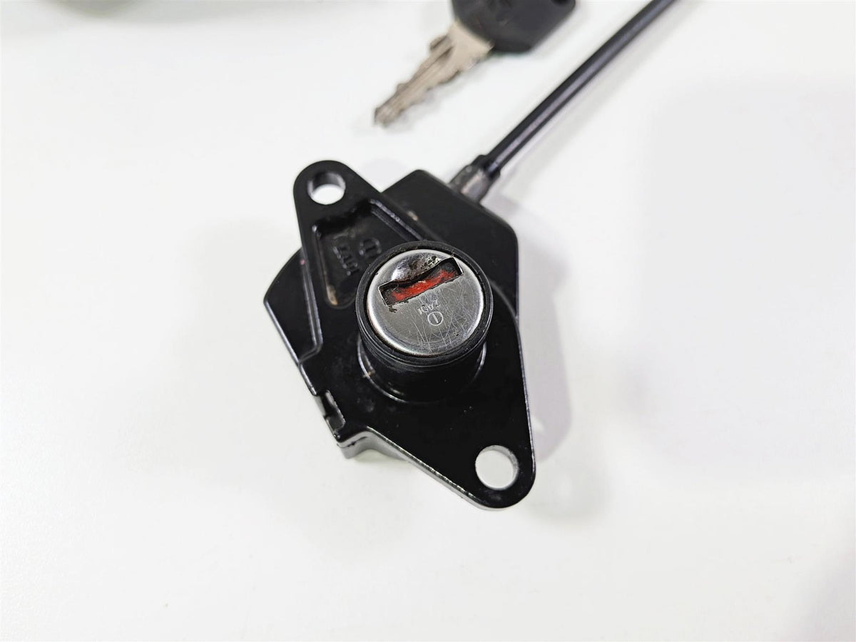 2005 KTM 950 LC8 Adventure Ignition Switch Gas Cap Seat Key Lock Set 60011066044 {{ shop.shopifyCountryName }} - Mototech271