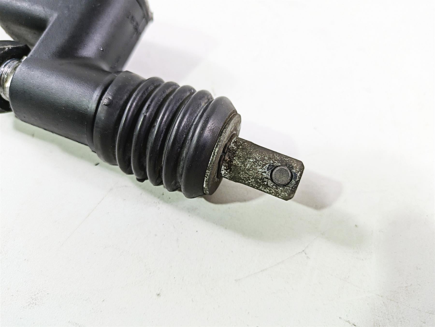 2008 Harley FLSTSB Cross Bones Rear Brake Master Cylinder - Read 41767-05E {{ shop.shopifyCountryName }} - Mototech271