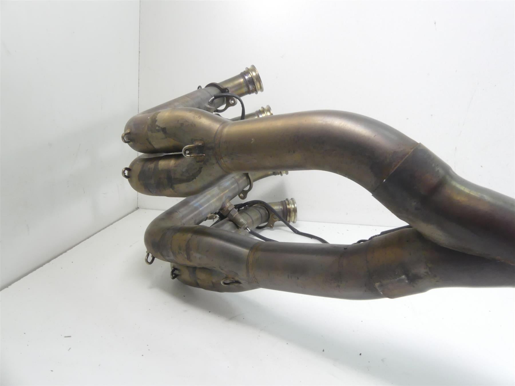 2012 BMW S1000RR K46 Akrapovic Carbon Evolution Racing Exhaust Set S-B10R1-RC {{ shop.shopifyCountryName }} - Mototech271