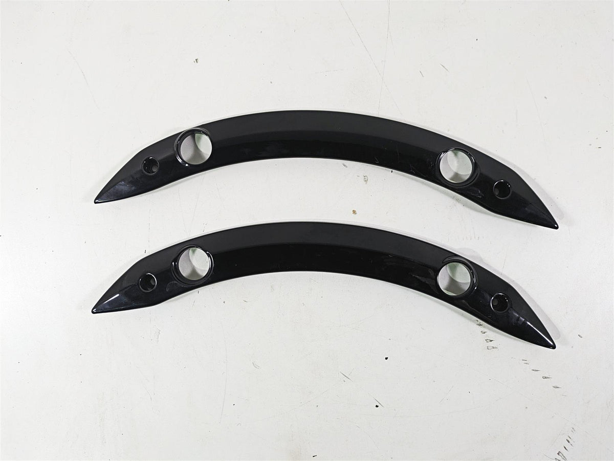 2018 Indian Chieftain Dark Horse Rear Black Fender Struts Covers 5139599 5139598 {{ shop.shopifyCountryName }} - Mototech271