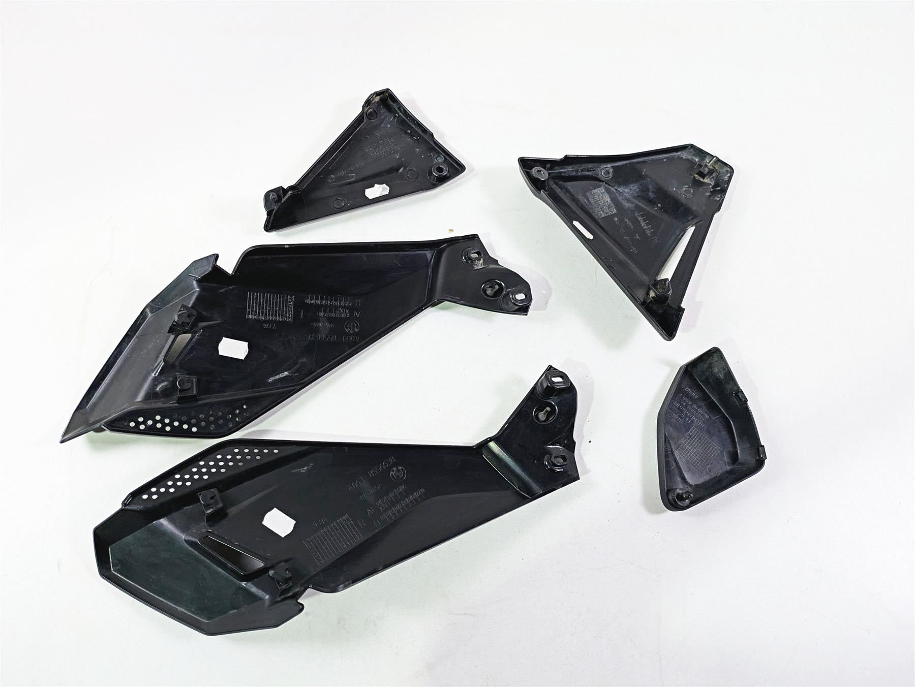 2017 BMW R1200 GS K50 Plastic Frame Infill Set 46638556637 46638556638 {{ shop.shopifyCountryName }} - Mototech271