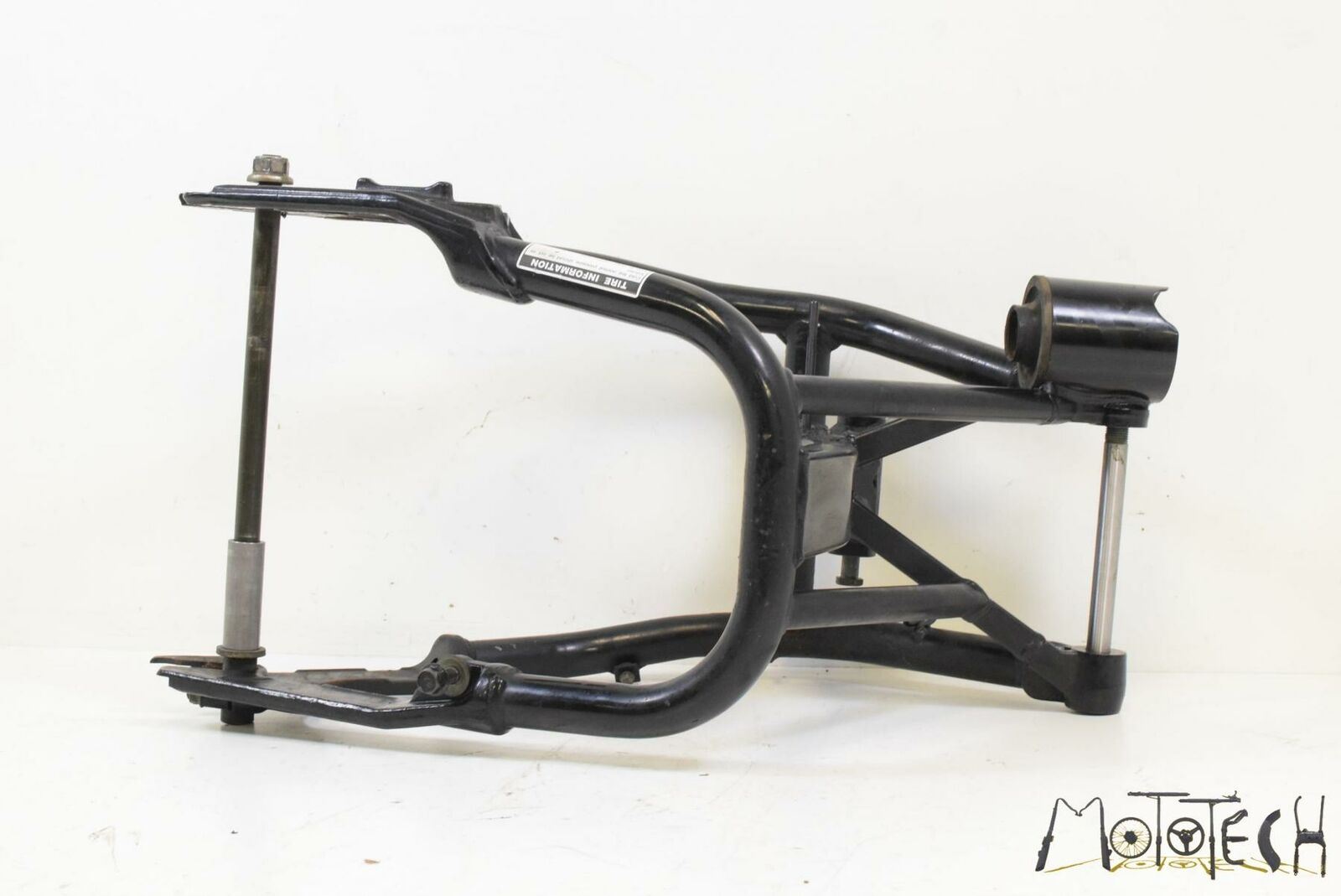 2002 Yamaha XVS1100 V-Star Classic Rear Swingarm Swing Arm 5KS-22110-01-00 {{ shop.shopifyCountryName }} - Mototech271