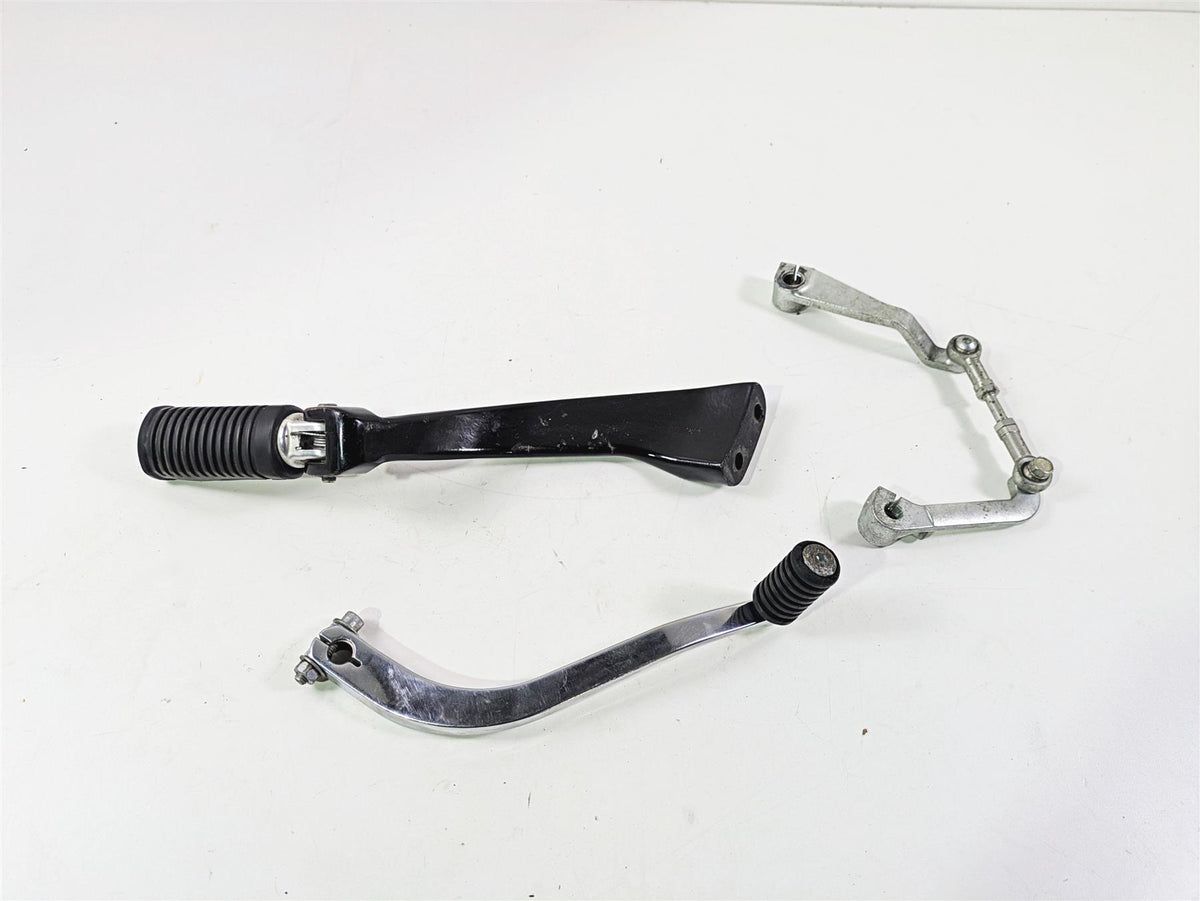 2020 Harley Softail FXST Standard Left Footpeg & Shifter Pedal 50500603 33600126 {{ shop.shopifyCountryName }} - Mototech271
