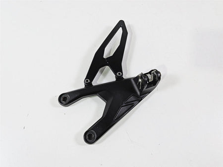 2016 Yamaha YZF R1 RN32 Front Left Foot Peg Mount 2CR-27442-00-00 {{ shop.shopifyCountryName }} - Mototech271