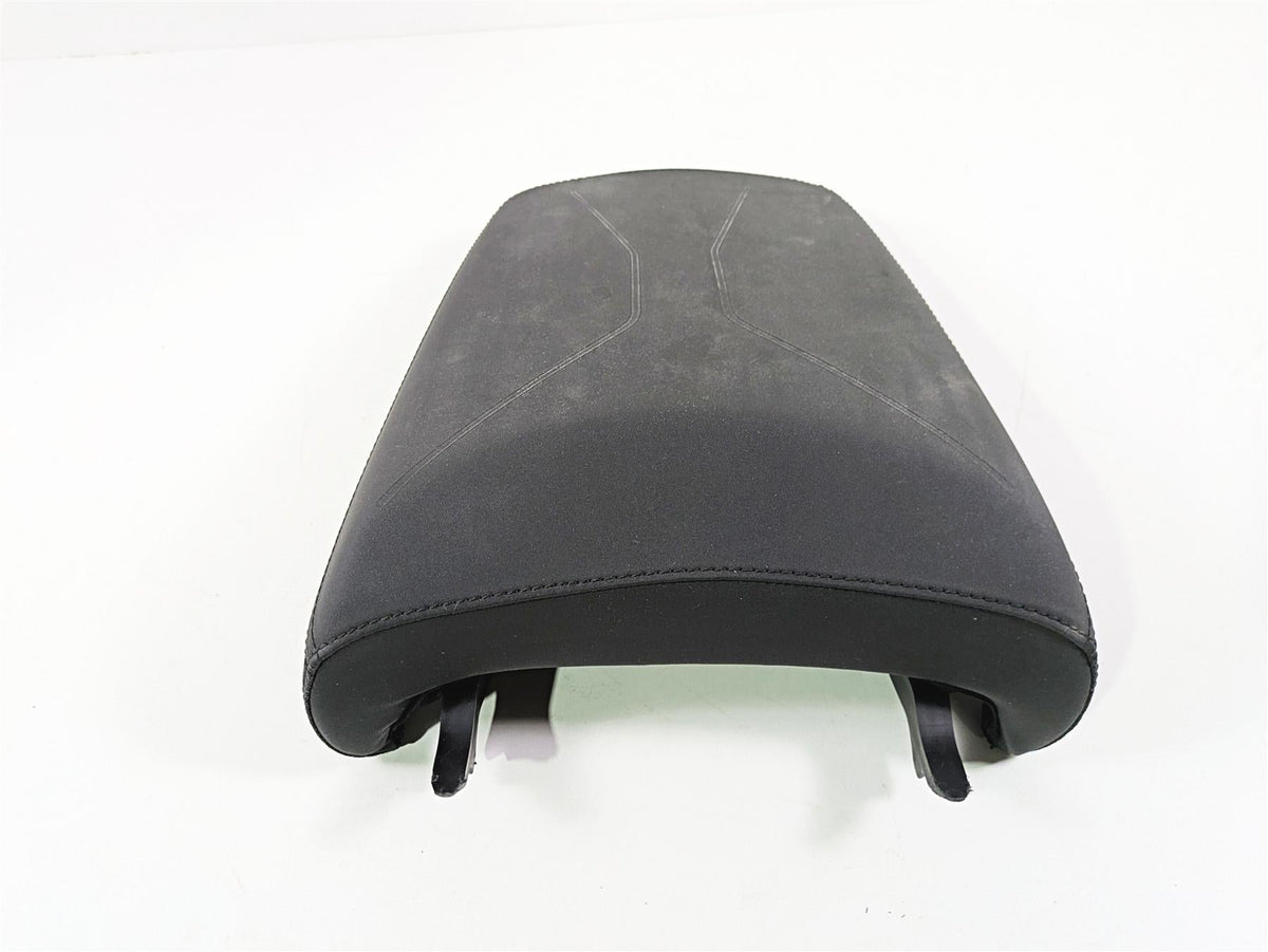 2024 Triumph Tiger 900 GT Rear Passenger Seat Saddle Comfort 2 tone T2311981 {{ shop.shopifyCountryName }} - Mototech271