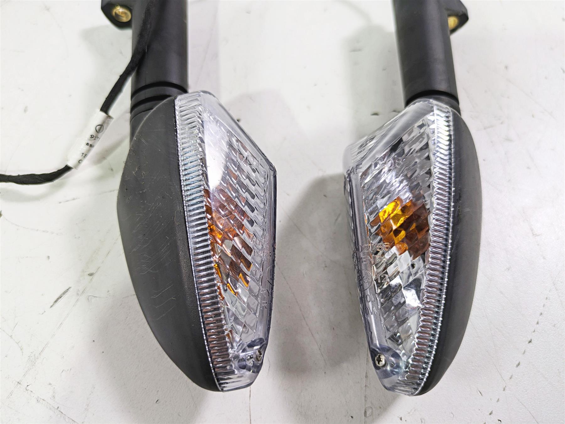 2018 BMW R1200GS GSW K50 Front Blinker Turn Signal Set 63138534353 {{ shop.shopifyCountryName }} - Mototech271