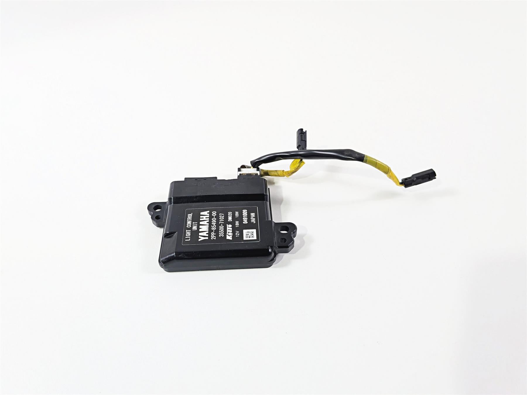 2023 Yamaha MT10 MTN1000 Light Control Module Unit Back Box 2PP-85490-00 {{ shop.shopifyCountryName }} - Mototech271