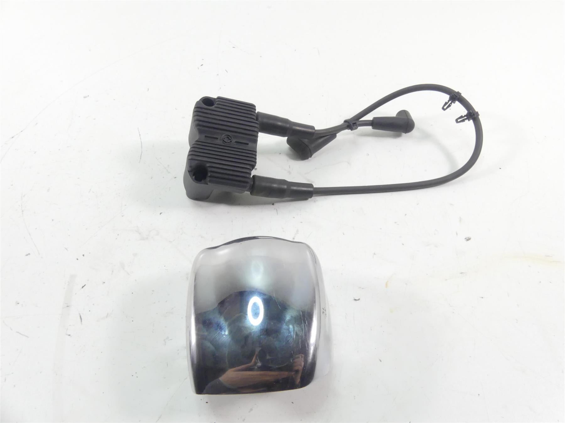 2004 Harley Softail FXSTD SE CVO Deuce Ignition Coil & Chrome Cover 31743-01 {{ shop.shopifyCountryName }} - Mototech271