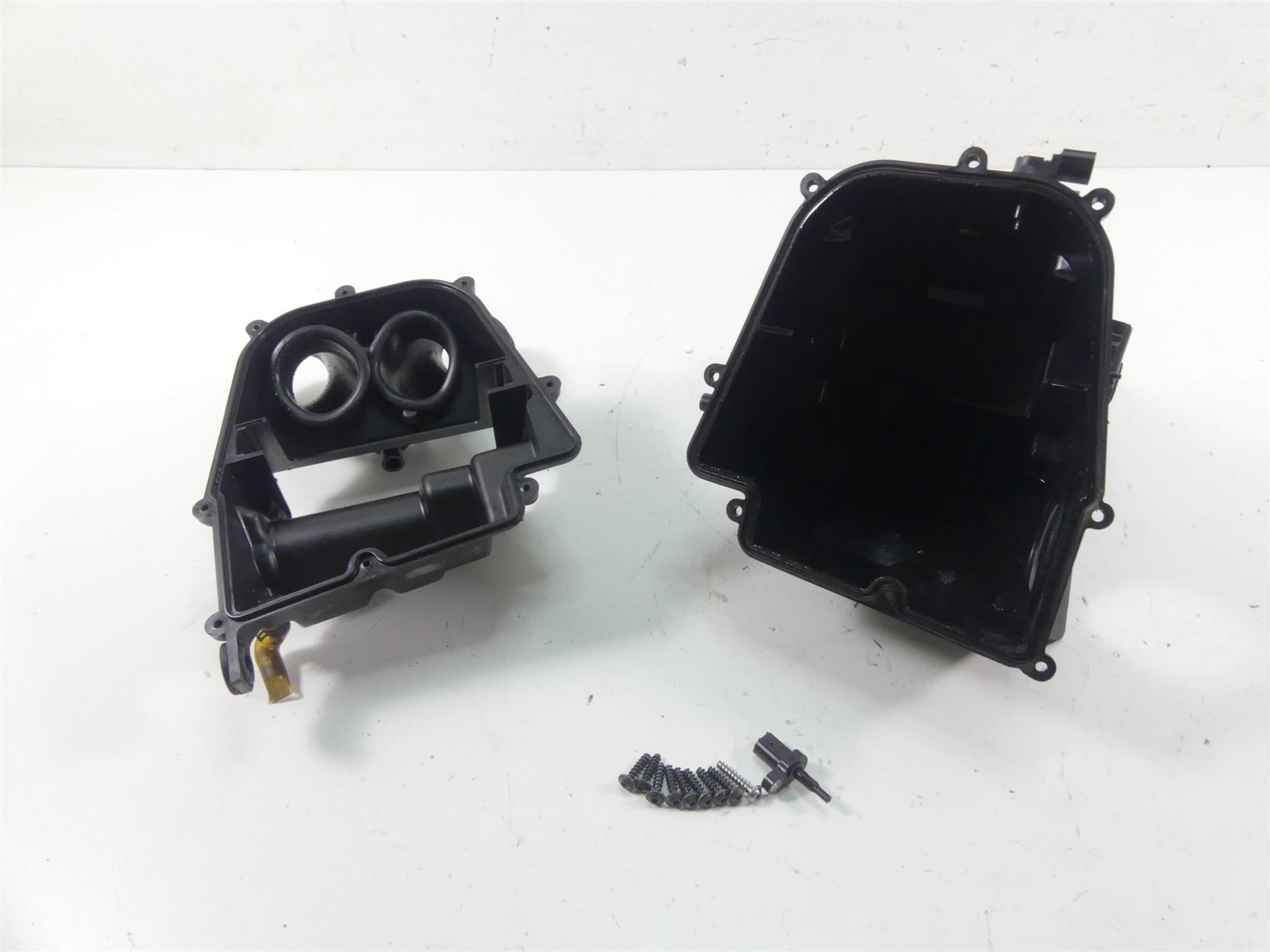 2017 Triumph Thruxton 1200 R Air Box Cleaner Breather Filter T2201106 | Mototech271