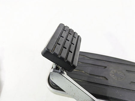 2004 Yamaha XVZ1300 Royal Star Right Floorboard & Brake Pedal Set 4XY-27420-10 {{ shop.shopifyCountryName }} - Mototech271