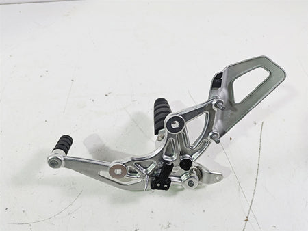 2015 BMW R nineT K21 Right Rider Driver Footpeg & Brake Pedal 46717671078 {{ shop.shopifyCountryName }} - Mototech271