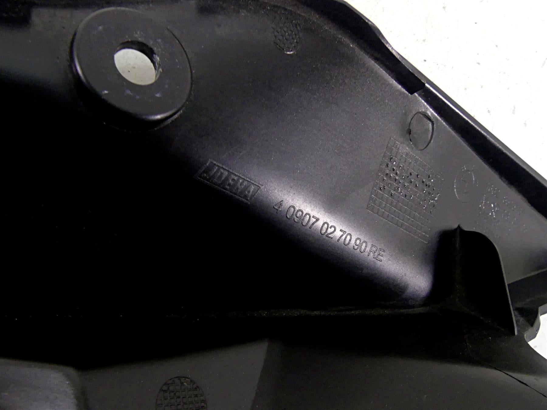 2018 BMW S1000RR K46 Right Side Tail Fairing Cover Plastic 46628525364 {{ shop.shopifyCountryName }} - Mototech271