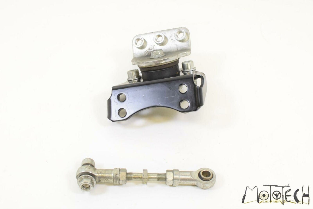 2004 Harley VRSCB V-Rod Engine To Frame Motor Mount SET 16307-01A {{ shop.shopifyCountryName }} - Mototech271