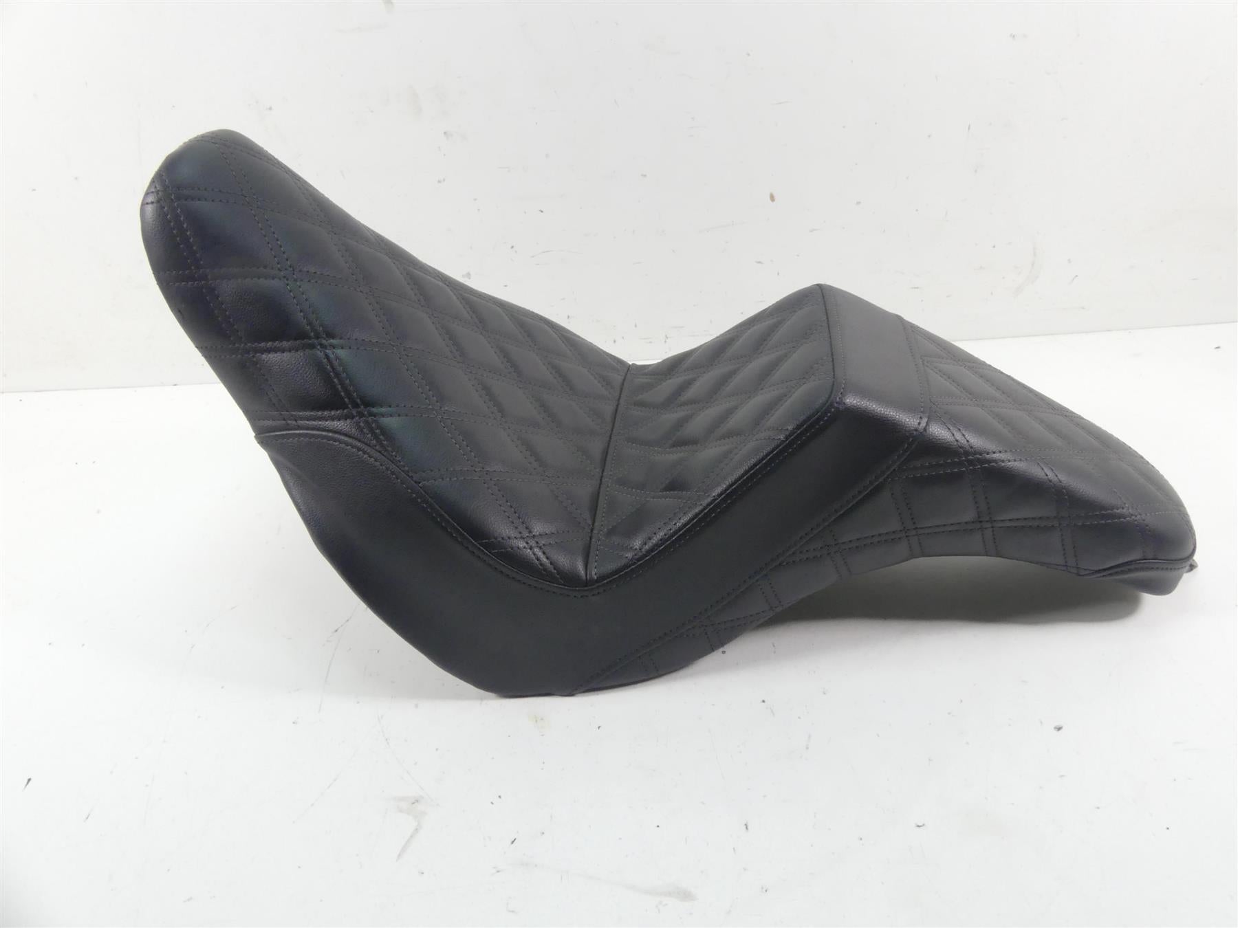 2021 Harley Softail FLSB Sport Glide Saddlemen Step Up Seat Saddle 818-29-175 {{ shop.shopifyCountryName }} - Mototech271