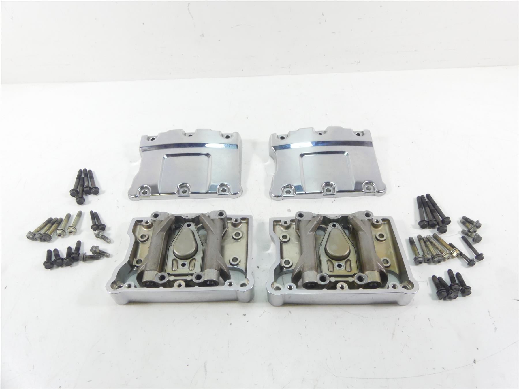 2013 Harley Touring FLHX Street Glide Rocker Arm Cover Housing Set 17571-99